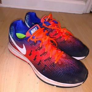 Nike shoes size 10